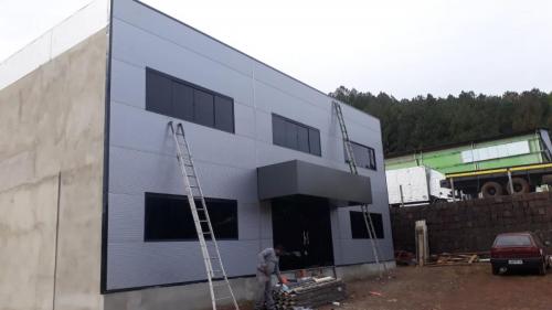 Fechamento c/ Painel Térmico